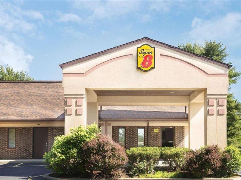 Super 8 By Wyndham Taylorville Il Bagian luar foto