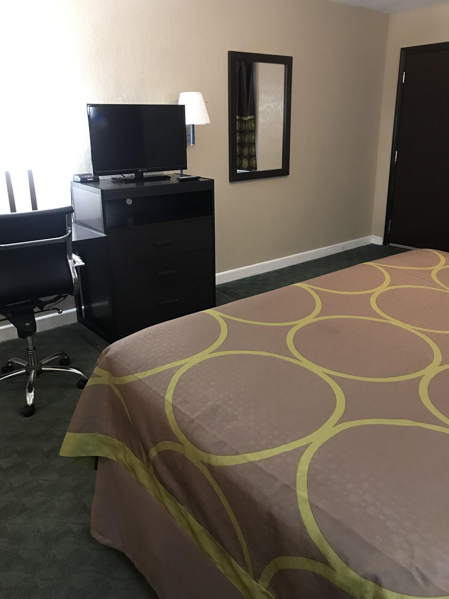 Super 8 By Wyndham Taylorville Il Bagian luar foto